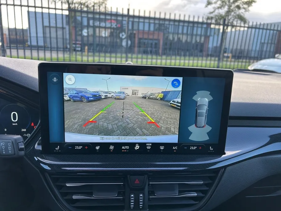 Ford Focus Wagon 1.0 EcoBoost Hybrid ST Line X | Automaat | Schuif/Kantel Dak | B&O Audio | Stoel/Stuur/Voorruitverwarming | Parkeer Camera | Dodehoek Detectie | Apple Carplay/Android Auto |