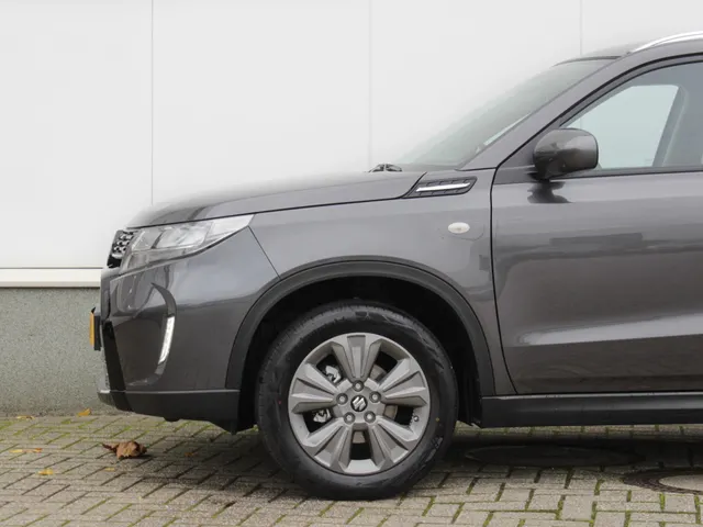 Suzuki Vitara 1.4 Boosterjet Select Smart Hybrid | Snel rijden!