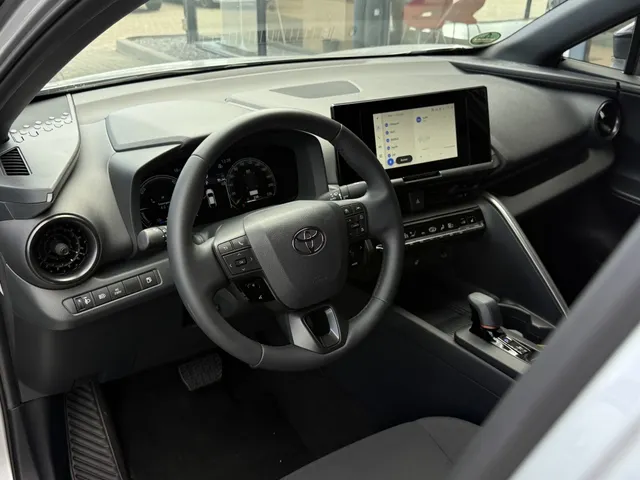 Toyota C-HR 2.0 PHEV 220 Dynamic Bi-Tone | All Seasons