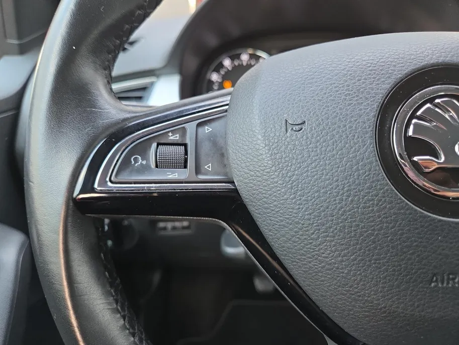 Škoda Fabia Combi 1.0 TSI Drive | Zeer nette auto | Unieke km stand | Navigatie | Tech pakket |