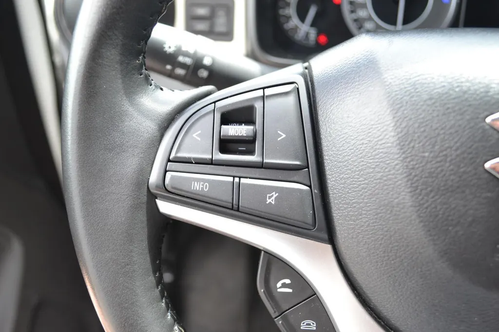 Suzuki Ignis 1.2 SMART HYBRID STYLE|CAMERA|CLIMA|CARPLAY
