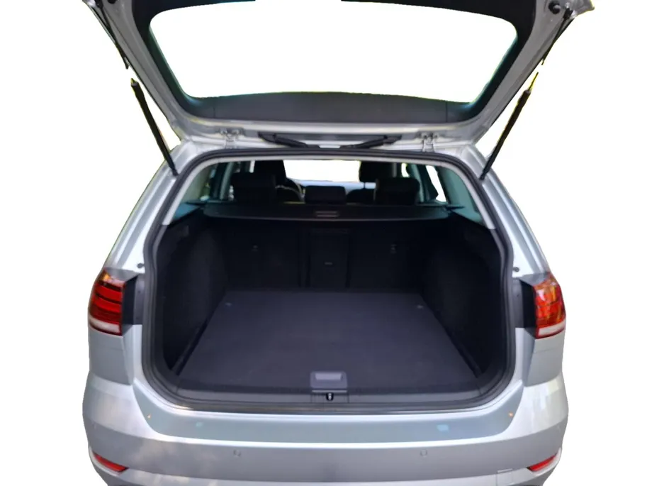 Volkswagen Golf Variant 1.0 TSI Comfortline | TREKHAAK | LM VELGEN | CLIMATE | PARKEERSENSOREN | TELEFOON |