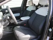 Kia EV4 Fastback GT-PlusLine 81.4 kWh | Schuifdak | Stuur-/stoelverwarming + ventilatie | Camera rondom | Elek. stoelverstelling | Leer | HUD | LED | 19' LM |
