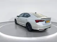 Škoda Octavia 1.5 TSI MHEV DSG Business Edition | 18 Inch | Spoilerpakket