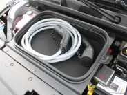 Kia EV2 Plus 42.2 kWh | Dodehoek detectie | Clima | 18'' LM Velgen | Stuur-/stoelverwarming | All seasons | Camera | Keyless | Telefoonlader | Navi |