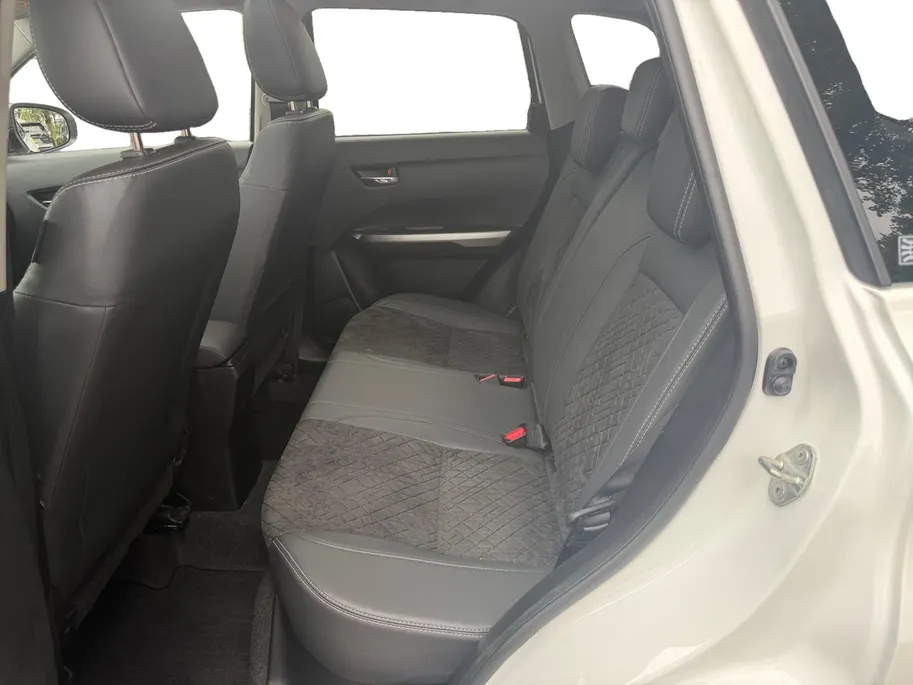 Suzuki Vitara 1.4 Boosterjet Style Smart Hybrid AllGrip | Navigatie | Adapt. cruise / climate control | Camera | Schruif/kanteldak |