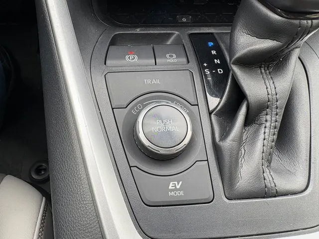 Toyota RAV4 2.5 Hybrid AWD Executive | Memory | JBL | Blindspot | Trekhaak