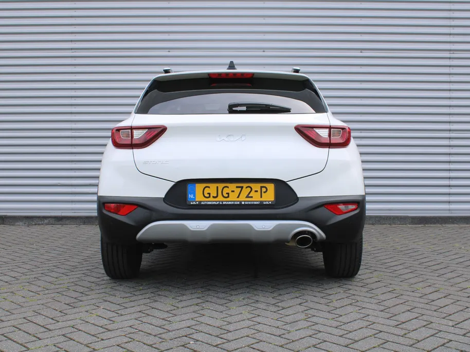 Kia Stonic 1.0 T-GDi MHEV DynamicPlusLine | Stuur-/stoelverwarming | Camera | Clima | Cruise | 16' LM | Navi | LED | Keyless |