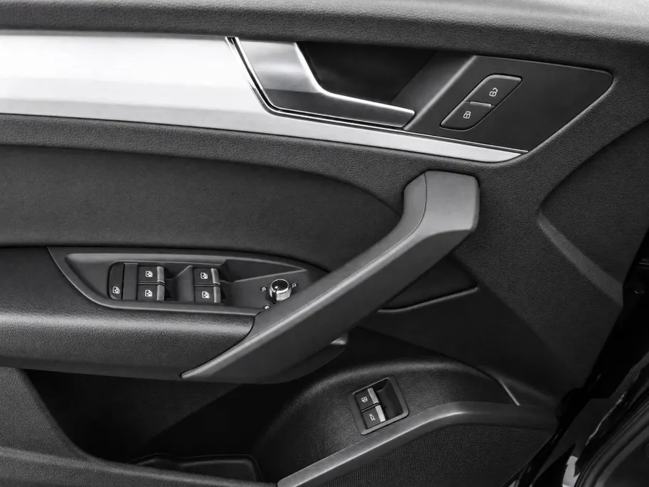 Audi Q5 Sportback 50 TFSIe 299pk S-tronic S edition · Camera · Panoramadak · Apple/Android Car Play · Navigatie · Elek. Achterklep · Stoelverwarming ·