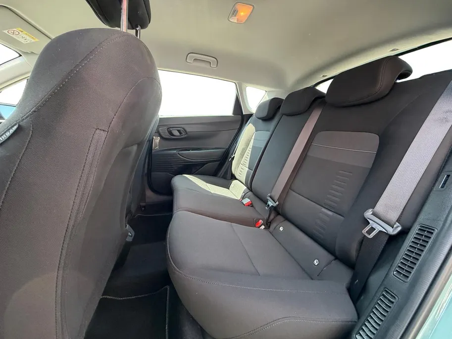 Hyundai Bayon 1.0 T-GDI Comfort | Navigatie | Achteruitrijcamera | Parkeersensoren achter | Airco | Cruise Control | DEALER AUTO