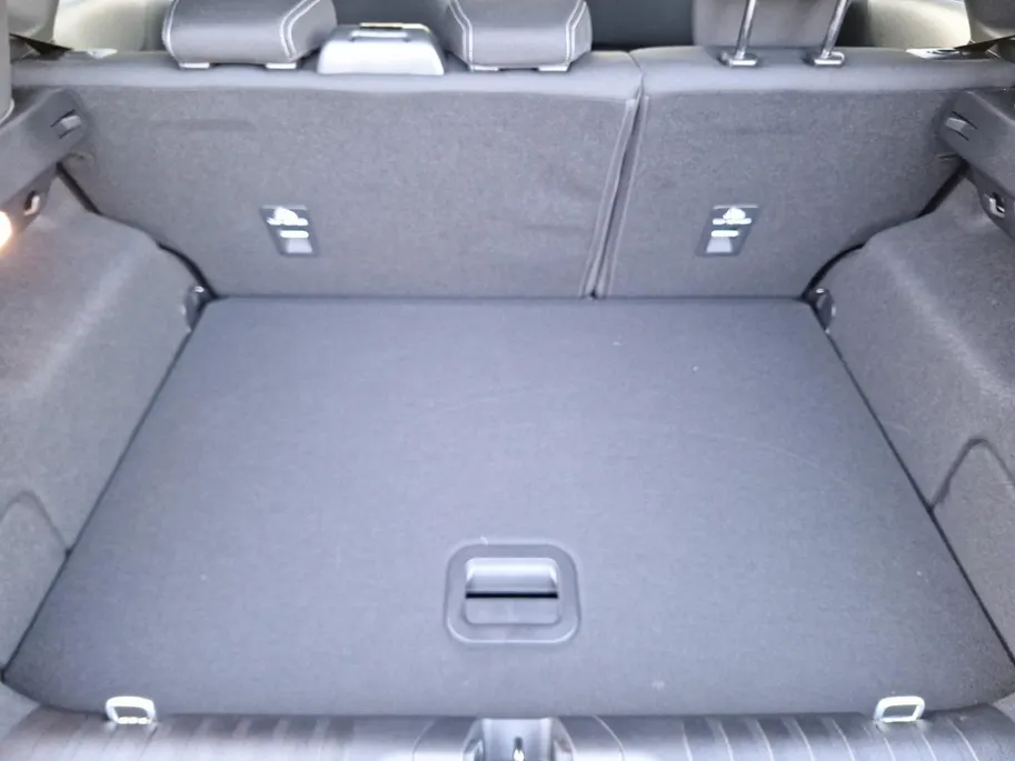 Ford Puma Gen-E 46,8 kWh Select | 3.400,- Ready Set Ford Bonus | Winterpack | Comfort Pack | Camera | Apple Carplay&Android Auto | Climate Control | El. Achterklep | Navigatie | Nieuw te bestellen! |