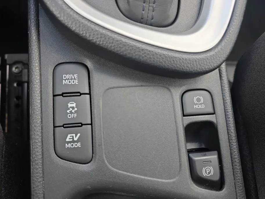 Toyota Yaris Cross 1.5 Hybrid Dynamic | NIEUW BINNEN! | Automaat | Achteruitrijcamera | Apple/Android Carplay | Adapt. Cruise Control | Climate control | 10 jaar garantie! |