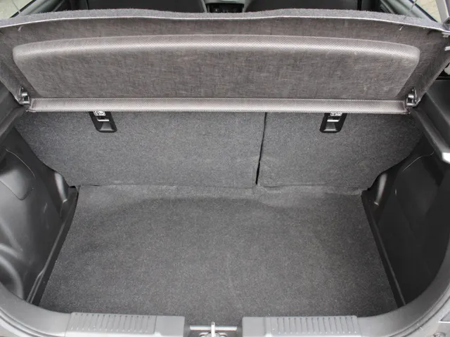 Suzuki Swift 1.2 Comfort Smart Hybrid | Navi | Adap. Cruise | Camea | Park sens