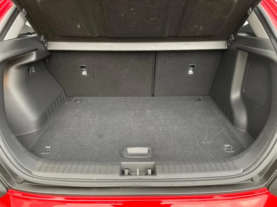 Hyundai Kona 1.6 GDI HEV Comfort Smart | Navigatie | Adaptive cruise control | Climate control | Apple Carplay & Android Auto |