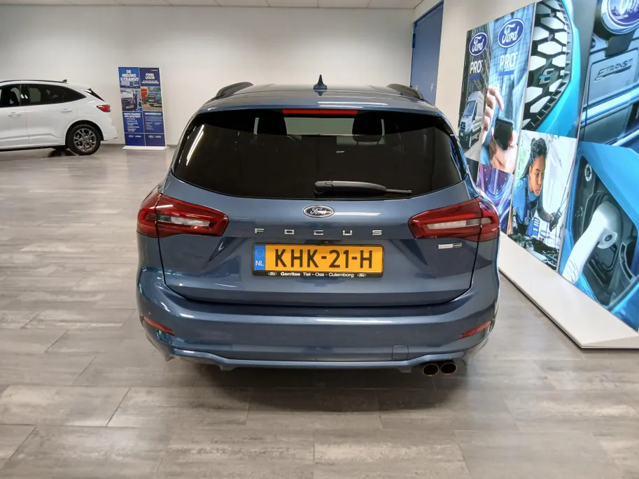 Ford Focus Wagon 1.0 EcoBoost Hybrid ST Line Vignale | Elektrische achterklep | Winter Pack | Driver Assistance Pack | Vol Sensico bekleding | Elektrische trekhaak |