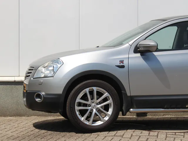 Nissan QASHQAI 2.0 Tekna Premium 4WD | Cruise | Panodak | Leder | Park sens | Lm-Velgen