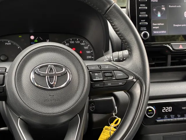 Toyota Yaris 1.5 Hybrid Active | Camera | Climate Control | NW All Seasons