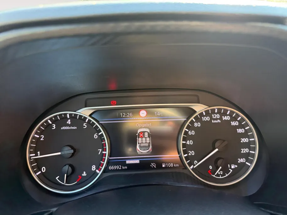 Nissan Juke 1.0 DIG-T Kiiro | DEALER ONDERHOUDEN | ACHTERUITRIJCAMERA | STOEL EN VOORRUITVERWARMING | CLIMATE | CRUISE |