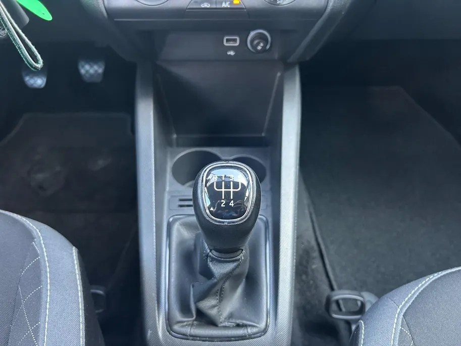 Škoda Fabia Combi 1.0 TSI Ambition | Airco | Apple/Android Carplay | Cruise Control | Parkeersensoren |