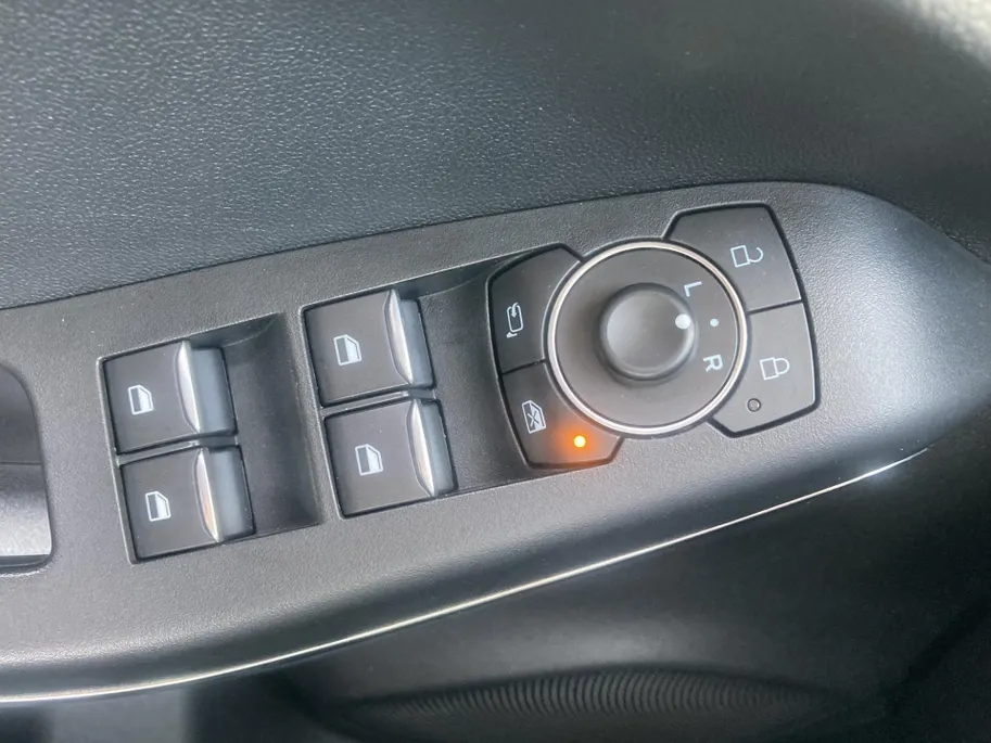 Ford Puma 1.0 EcoBoost 125 pk Titanium Navigatie - Winter Pack - Comfort Pack