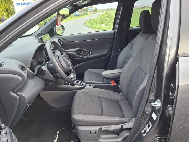 Toyota Yaris Cross 1.5 Hybrid 130 Dynamic PDC V+A | NAVI | rijklaarprijs !!