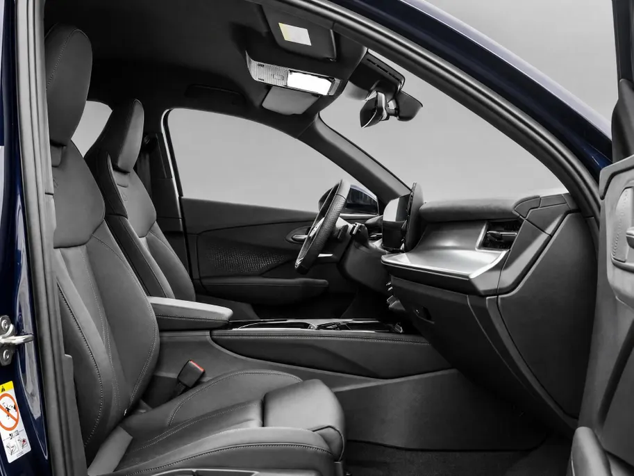 Audi Q3 e-hybrid S edition 272 PK · Techniekpakket plus · Privacy glas · S line interieur met sportst.