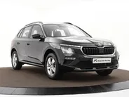 Škoda Kamiq 1.0 TSI 115pk Selection · Apple/Android Car Play · P-Sensoren · Cruise Control · DAB · 16'' Inch · Garantie t/m 18-06-2028 of 100.000km