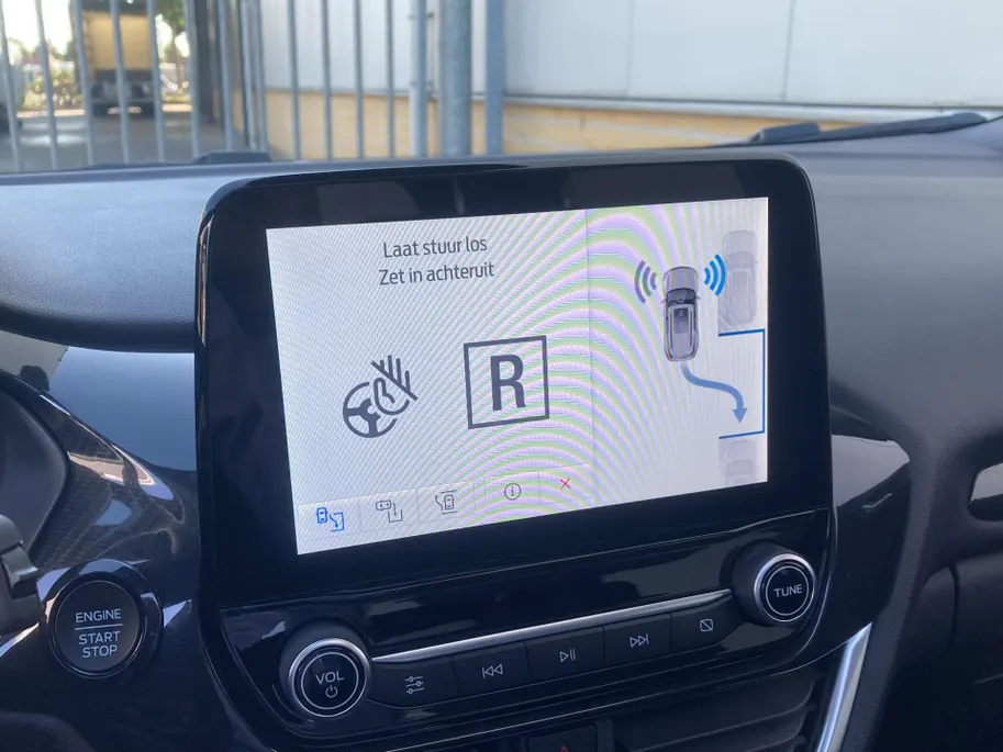 Ford Puma ST-line 1.0 EcoBoost Hybrid 155 pk Automaat Panoramadak Navigatie - Active Park Assist - Winter Pack