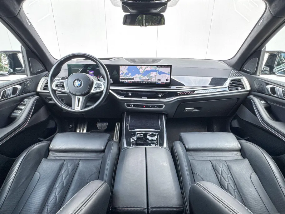 BMW X7 M60i xDrive