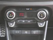 Kia Picanto 1.0 DPI GT-Line | Stuur-/stoelverwarming | Schuifdak | Camera | Dodehoek detectie | Telefoonlader | Clima | Navi | 16' LM | LED | Cruise |