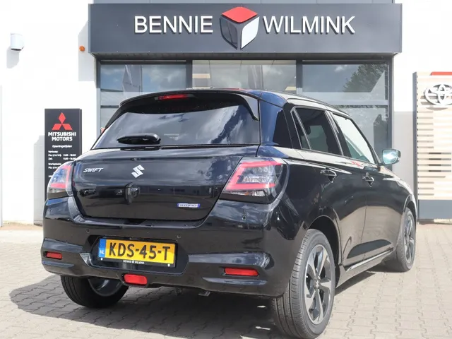 Suzuki Swift 1.2 Style Smart Hybrid