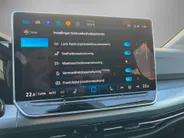 Volkswagen Golf 1.5TSI/116PK Goal · Navigatie · Apple/Android Car Play · Parkeersensoren · Trekhaak · Garantie t/m 11-04-2027
