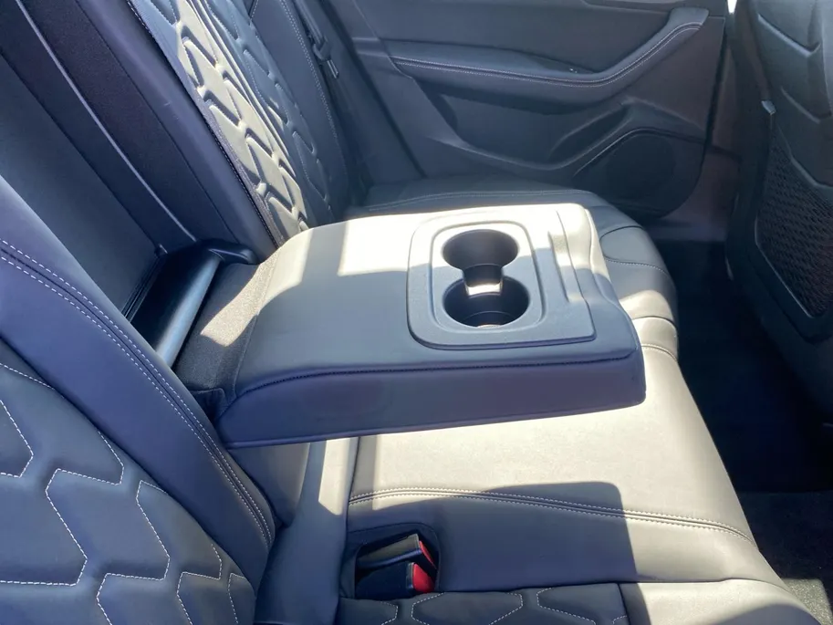 Peugeot 508 SW 1.6 Plug-in Hybrid 225 GT Line WLTP tot 55 km elektrisch | Camera | Dodehoek Detectie | Apple Carplay/Android Auto | Climate Control | Adaptief Cruise Control | Etc.