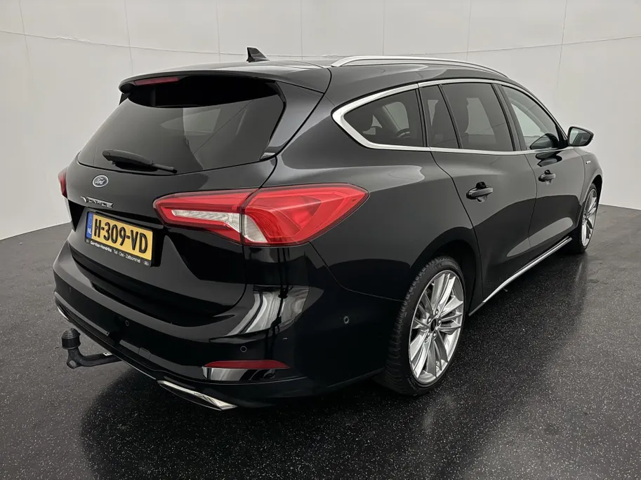 Ford Focus Wagon 1.5 EcoBoost Vignale | 182 PK | Trekhaak afneembaar | Winter Pack | Family Pack | Comfort Pack | Parking Pack |