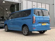Ford Transit Custom Tourneo 340 L1H1 Titanium X 2.5 233pk PHEV e-CVT INCL BPM I ELEKTRISCHE TREKHAAK I WINTER PACK I DRIVER ASSIST PACK I 8 PERS I APPLE CARPLAY / ANDROID AUTO I