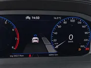 Volkswagen T-Roc 1.0 TSI 110pk Life · Trekhaak · Camera · Dodehoeksensoren · Adaptive Cruise Control · Apple/Android Car Play · Clima ·