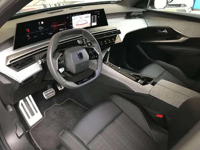 Peugeot 5008 Hybrid 145 GT Automaat