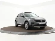 Volkswagen T-Roc 1.5 TSI 150pk DSG Sport · Panoramadak · Camera · Stoelverwarming · Elek. Achterklep · ACC · Dodehoeksensor ·