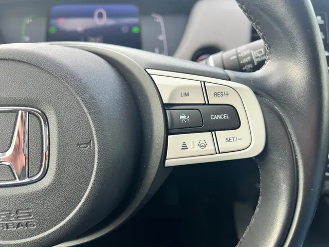 Honda Jazz 1.5 e:HEV Crosstar AUTOMAAT | FULL HYBRID | CAMERA | NAVIGATIE | ADAPTIVE CRUISE CONTROLE | NED. AUTO | LAGE KM STAND 25.738km |