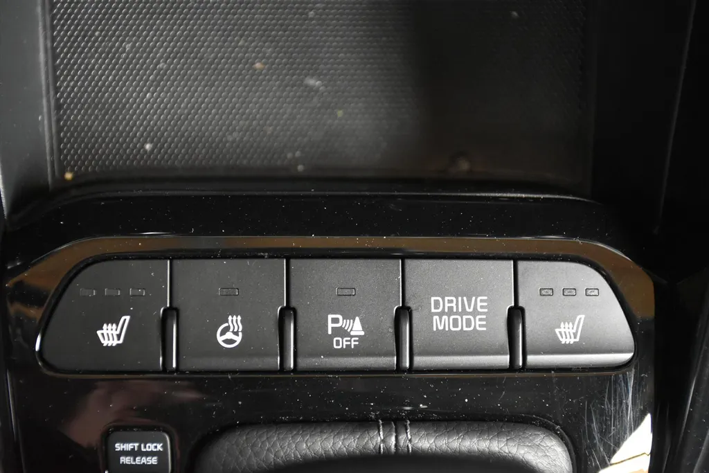 Kia Stonic 1.0 T-GDi 100pk DynamicPlusLine Automaat | Navi | Camera | Cruise | PDC | Keyless Entry | Start /Stop