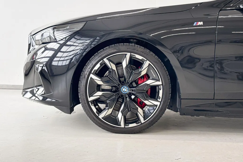 BMW i5 Touring eDrive40 Innovation Pack M Sportpakket Pro