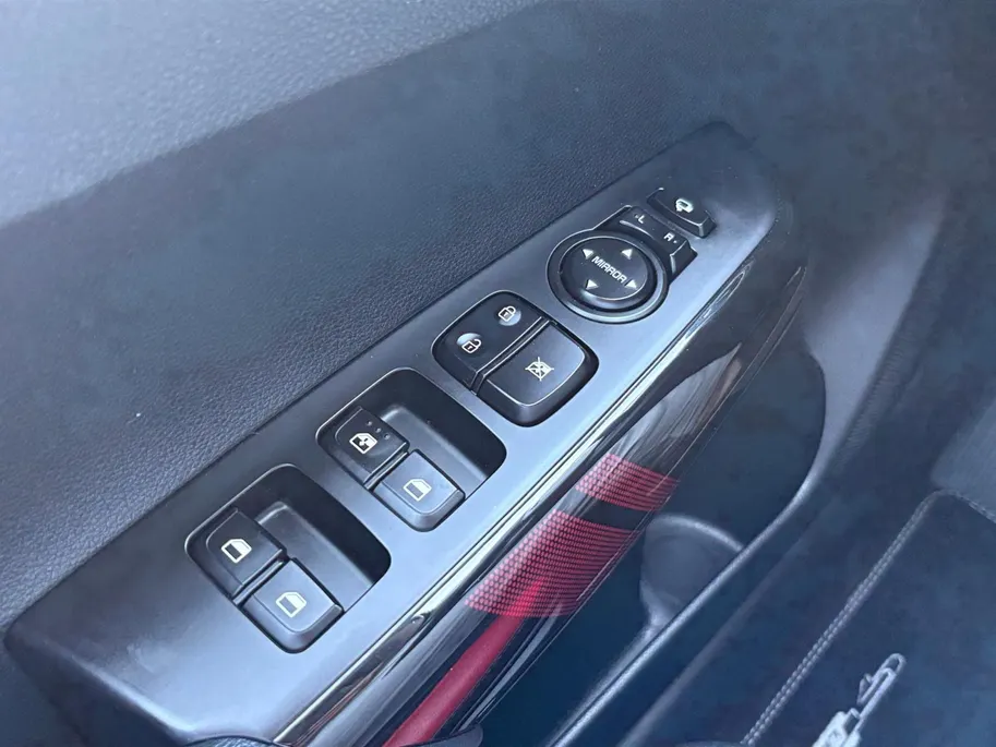 Kia Picanto 1.2 CVVT GT-Line | 84 PK! | Camera | Keyless |Leder | Stoel + Stuurverwarming | Apple Carplay | Android Auto | Lichtmetalen Velgen |
