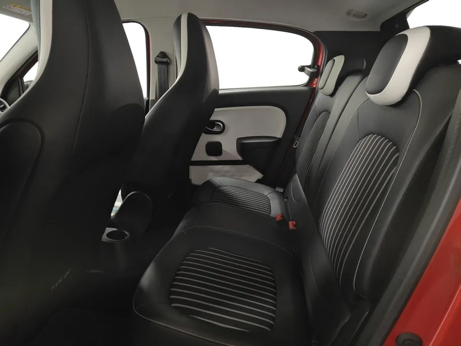Renault Twingo 0.9 TCe Intens AUTOMAAT NAVI APPLE CARPLAY ANDROID AUTO LM VELGEN 5 DEURS ZEER LEUKE AUTO MET PAS 31000KM DEALER ONDERHOUDEN 1E EIGENAAR