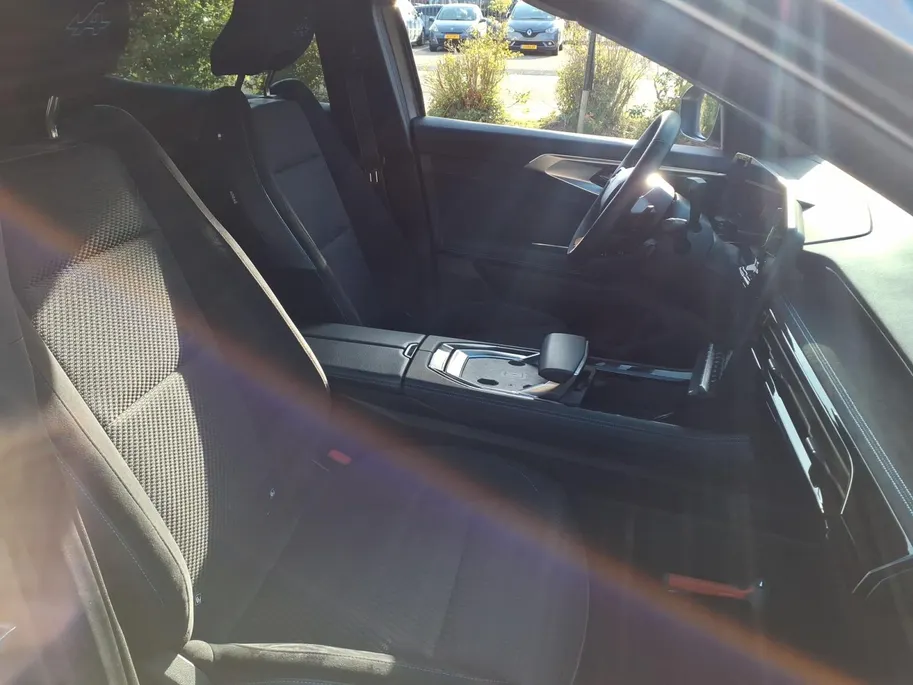 Renault Espace E-Tech full hybrid 200 esprit Alpine 7p. Pack Harman Kardon premium sound , panoramadak  , Apple Carplay/Android Auto , cruise control adaptief , lichtmetalen velgen 20' , elektrisch bedienbare achterklep