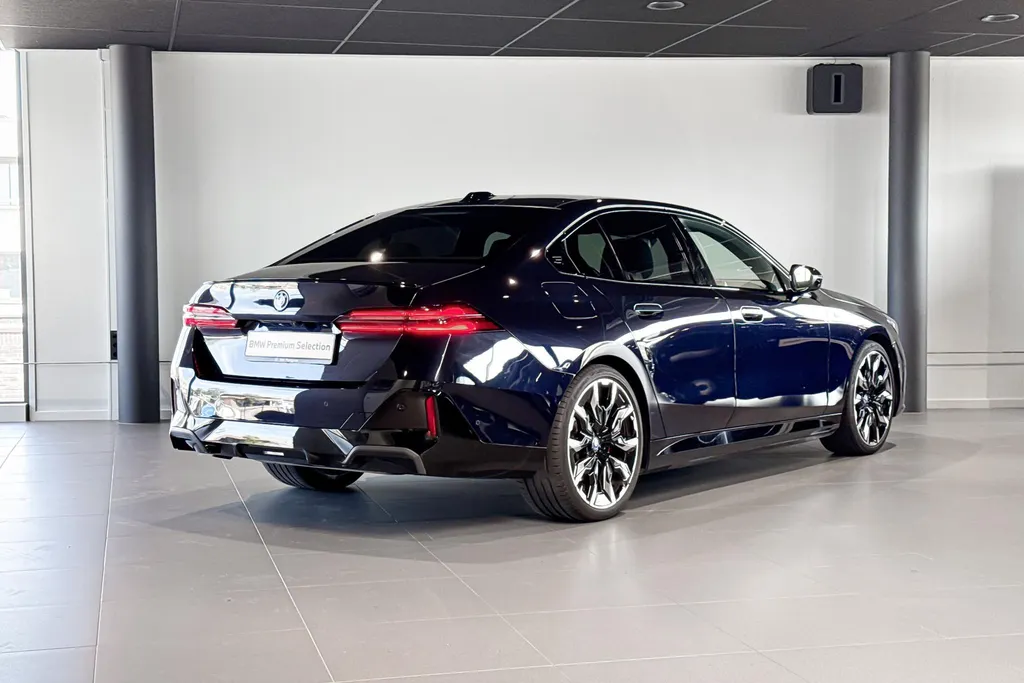 BMW 5 Serie Sedan 530e M Sport Edition