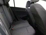 Volkswagen Golf 1.0 eTSI 110pk DSG Life Business · Camera · Apple/Android Car Play · ACC · Sfeerverlichting · Navigatie · Verkeersbord Detectie · Garantie t/m 06-02-2028 of 100.000km