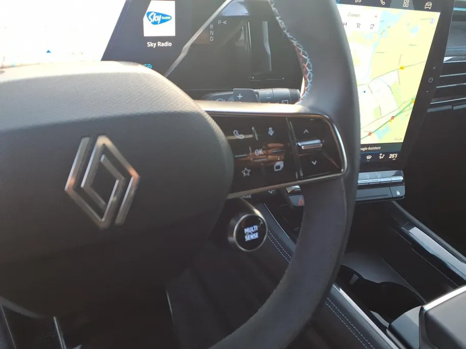 Renault Austral 1.2 E-Tech full hybrid 200 techno esprit Alpine | Navigatie | Carplay | Stoelverwarming | Voorruitverwarming | Elektrische voorstoelen | adaptive cruise control |
