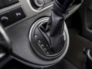 Volkswagen Transporter 2.0 TDI L2H1 Invalide uitvoering / aanpassing