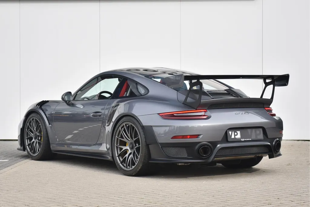 Porsche 911 GT2 RS 3.8