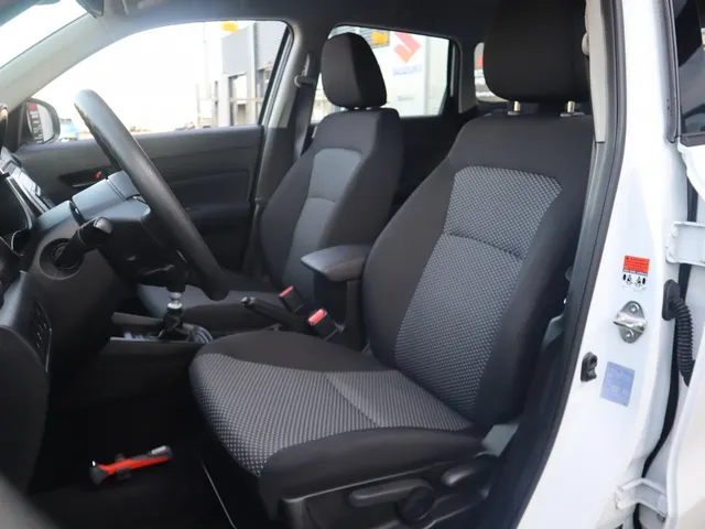 Suzuki Vitara 1.4 BoosterJet Comfort Hybrid